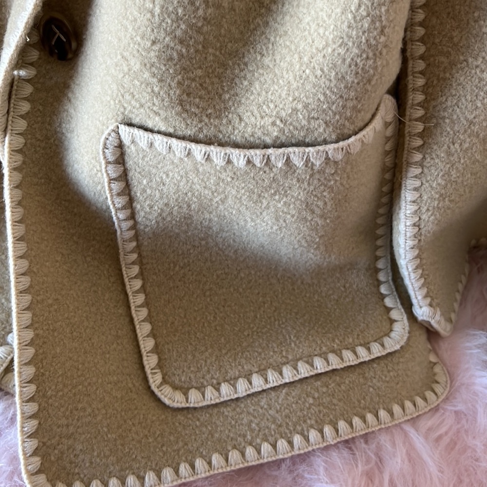 ❌SOLD❌ TOTEME
Draped fringed wool-blend jacket 32 - Picture 13 of 14